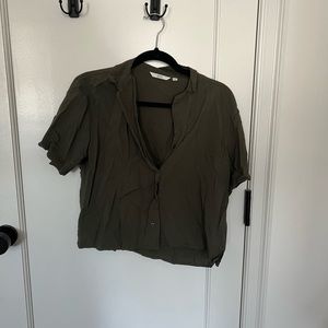 Uniqlo button shirt